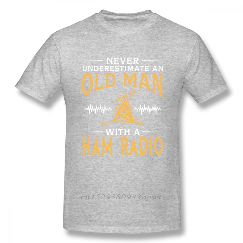 100% Cotton Tees Never Underestimate An Old Man with A Ham Radio Tee Shirt Man Round Neck T Shirt Guys Punk Designer Streetwear