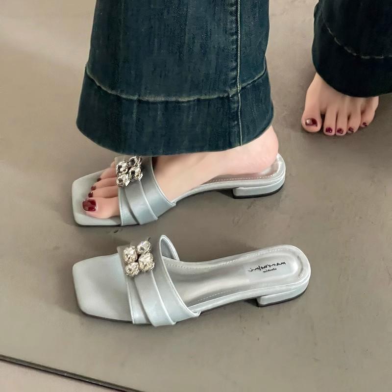 Niche Ladies One-word Cool Slippers Spring and Summer French Gemstone Rhinestone Foreign Trade Fashion Outer Wear Flat Bottom One-word Sandals Women