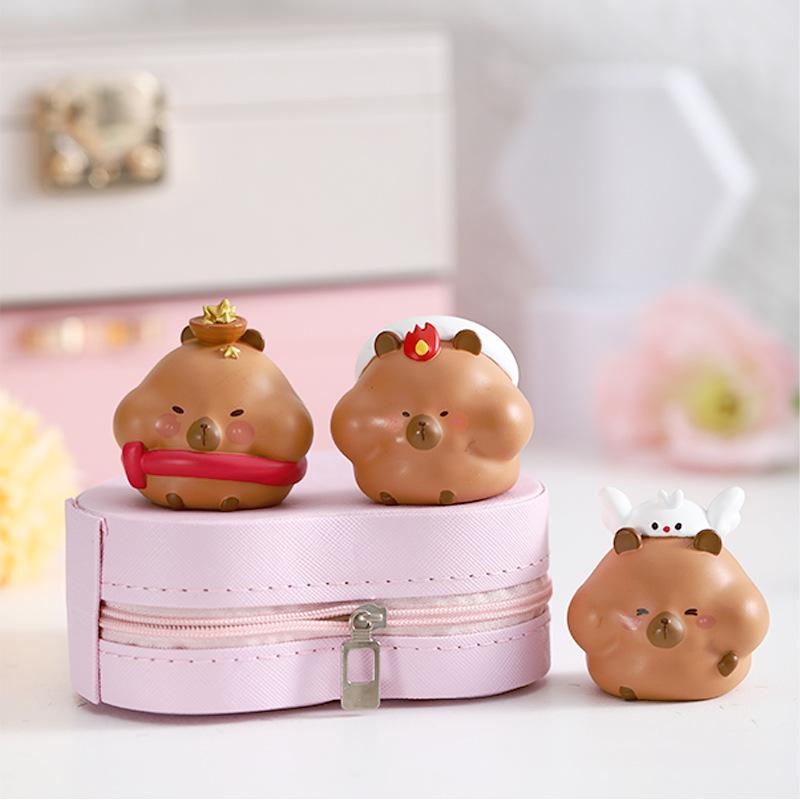 Resin Figurine Creative Tabletop Small Decorative Item Cartoon Otter Home Decoration Item Resin Handicraft