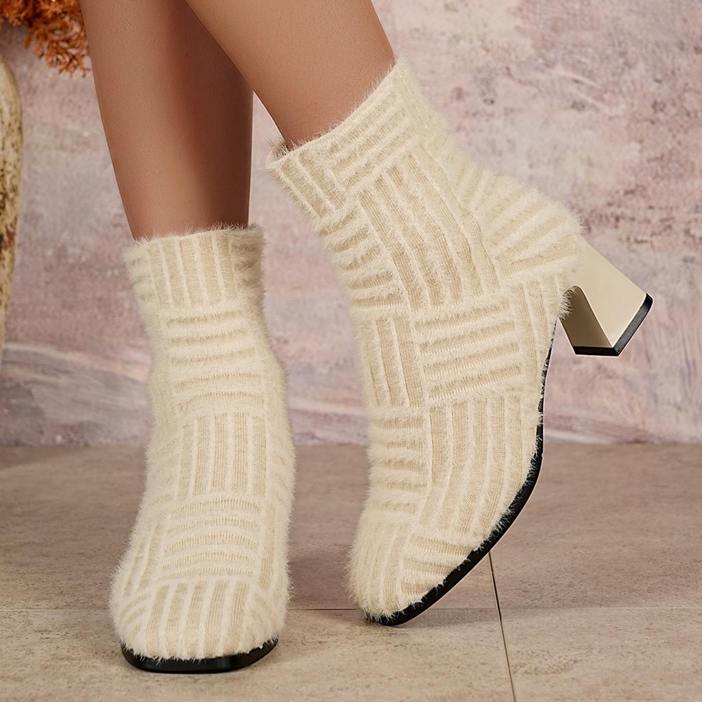 Suede Martin Boots Women'S Autumn And Winter Round Head Fashion Boots Large Size Coarse Heel High Heel Small Short Boots