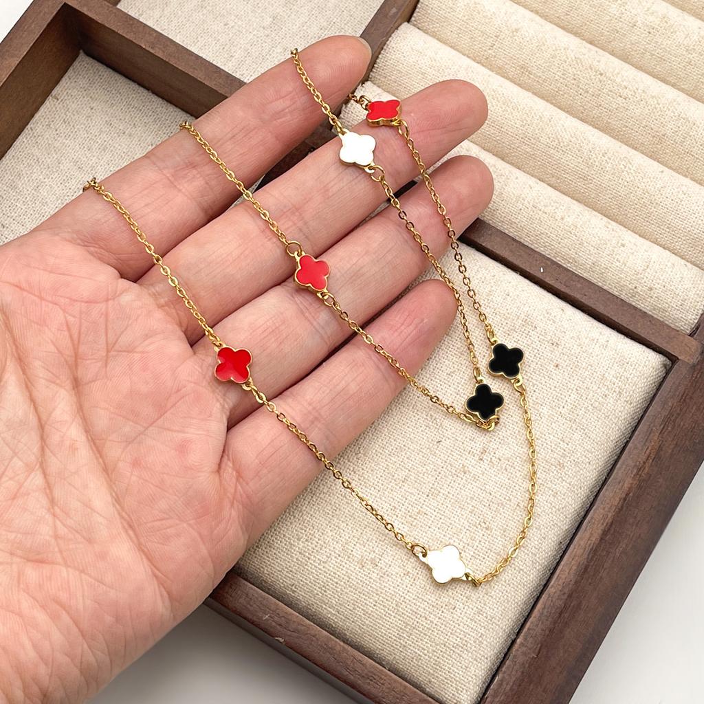 Titanium Steel Mini Four-Leaf Clover Collarbone Temperament Women's Necklace Fashion Versatile High-Class Feeling Necklace