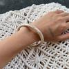 SHIXIN 5 Stile Vintage Braun Off-Weiß Dickes Harz Acryl Armreif Armband für Damen Trend Unregelmäßige Geometrie Rund Breit Armreif