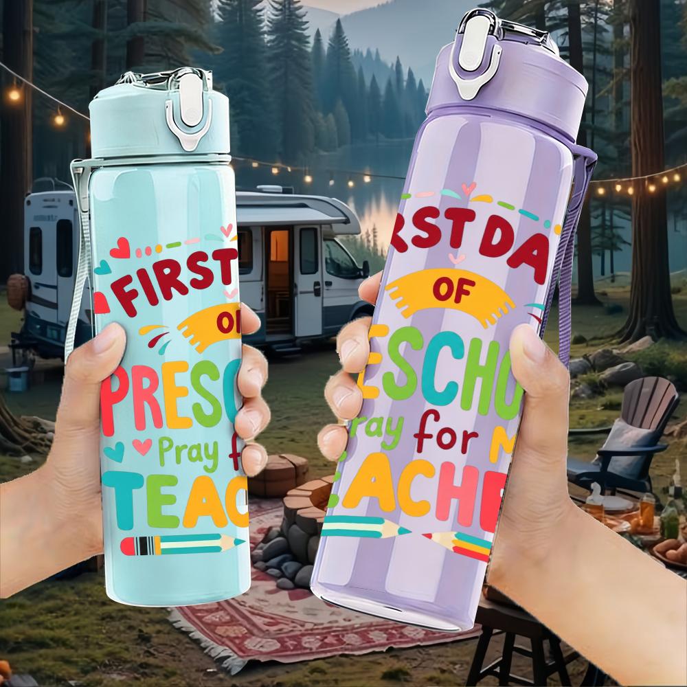1PC Preschool Teacher Letter Print 750ml Color Plastic Water Bottle Leakproof Flip Straw Lid For Sports Office Home Use