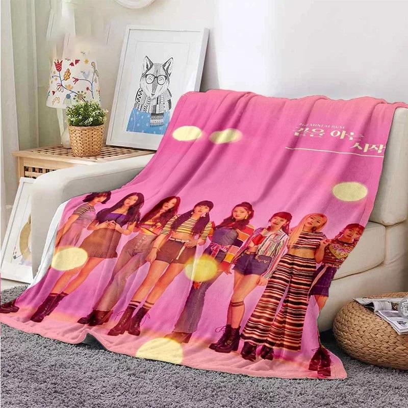 Coperta Kpop Twice Gruppo di Ragazze Moda Stampata Coperta in Flanella Regalo Divano Ufficio Letto Coperta Calda Camera da Letto Ragazze Copriletto