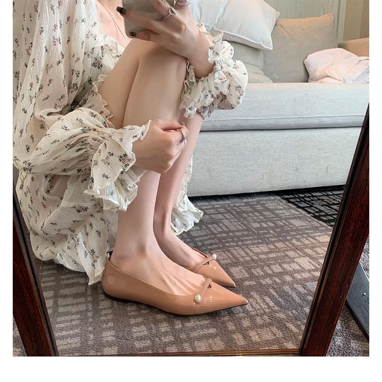 Sheepskin version fairy wind pearl leather pointed head shallow mouth single shoes women's flat French Mary Jane shoes women's commuter ladyshoes