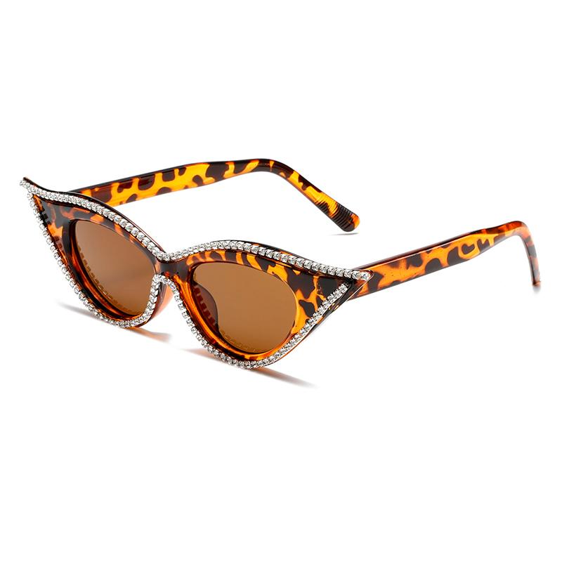 KAMMPT Cat Eye Women Sunglasses with Rhinestones New in Fashion Outdoor Shades Trendy Stylish Vintage Brand Design Sun Glasses