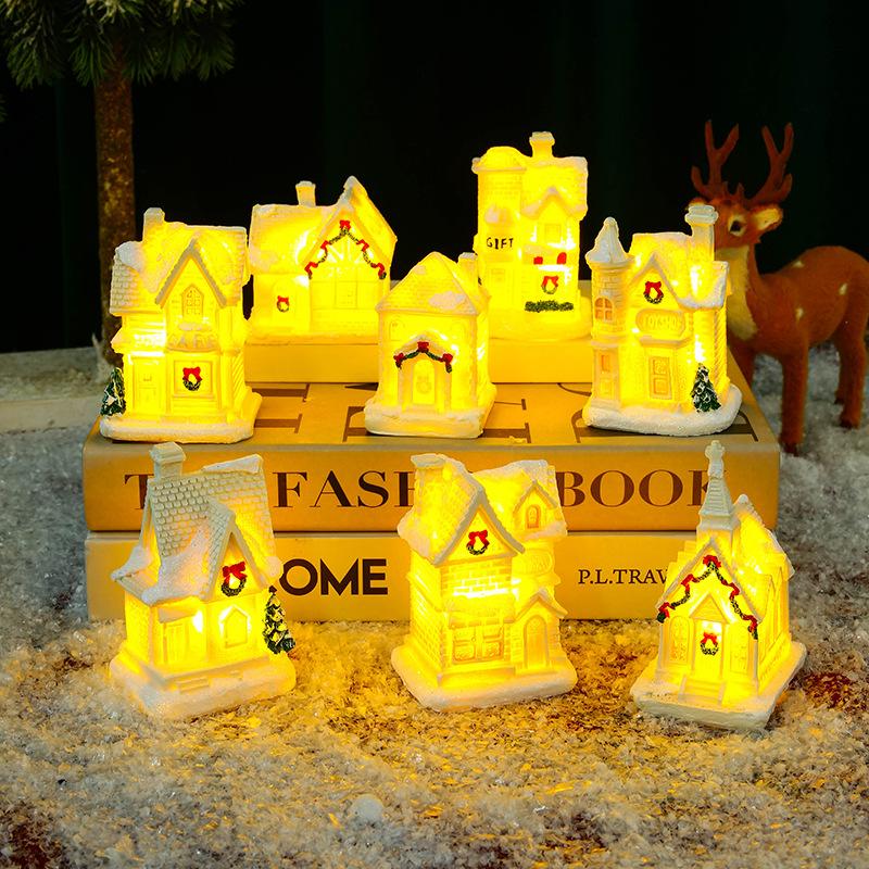 Christmas Home Decoration Xmas Desk Accessories House Micro Landscape Santa Claus Figure Christmas Gift for Women Girls