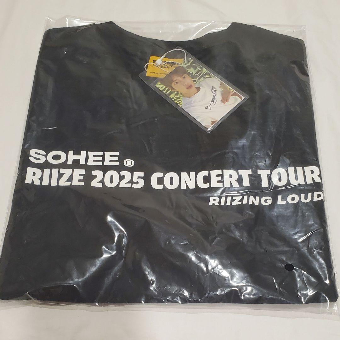 

[USED] RIIZE Seoul Concert T-shirt Black with trading card Sohee