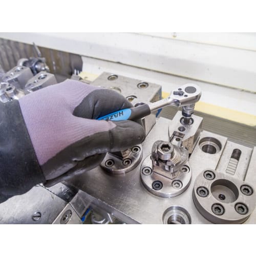 HAZET Smart Case Professional Socket & Bit Set, 38-Piece Set Including a Professional Reversible Ratchet, Various Bits, and Sockets, and a Nut Box Set