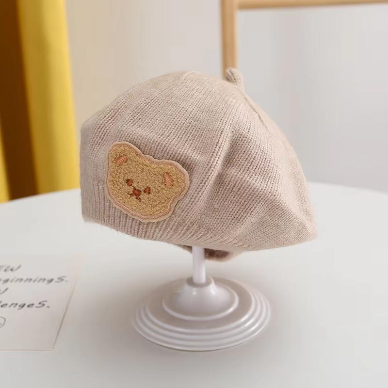 Winter Knit Beret Hat for Baby Cute Cartoon Bear Infant Painter Cap Autumn Winter Warm Woolen Kids Artist Caps