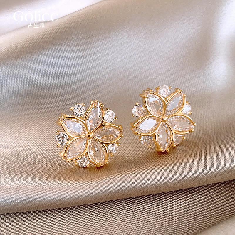 Flower earrings light luxury high sense fashion super flash stud earrings versatile earrings women