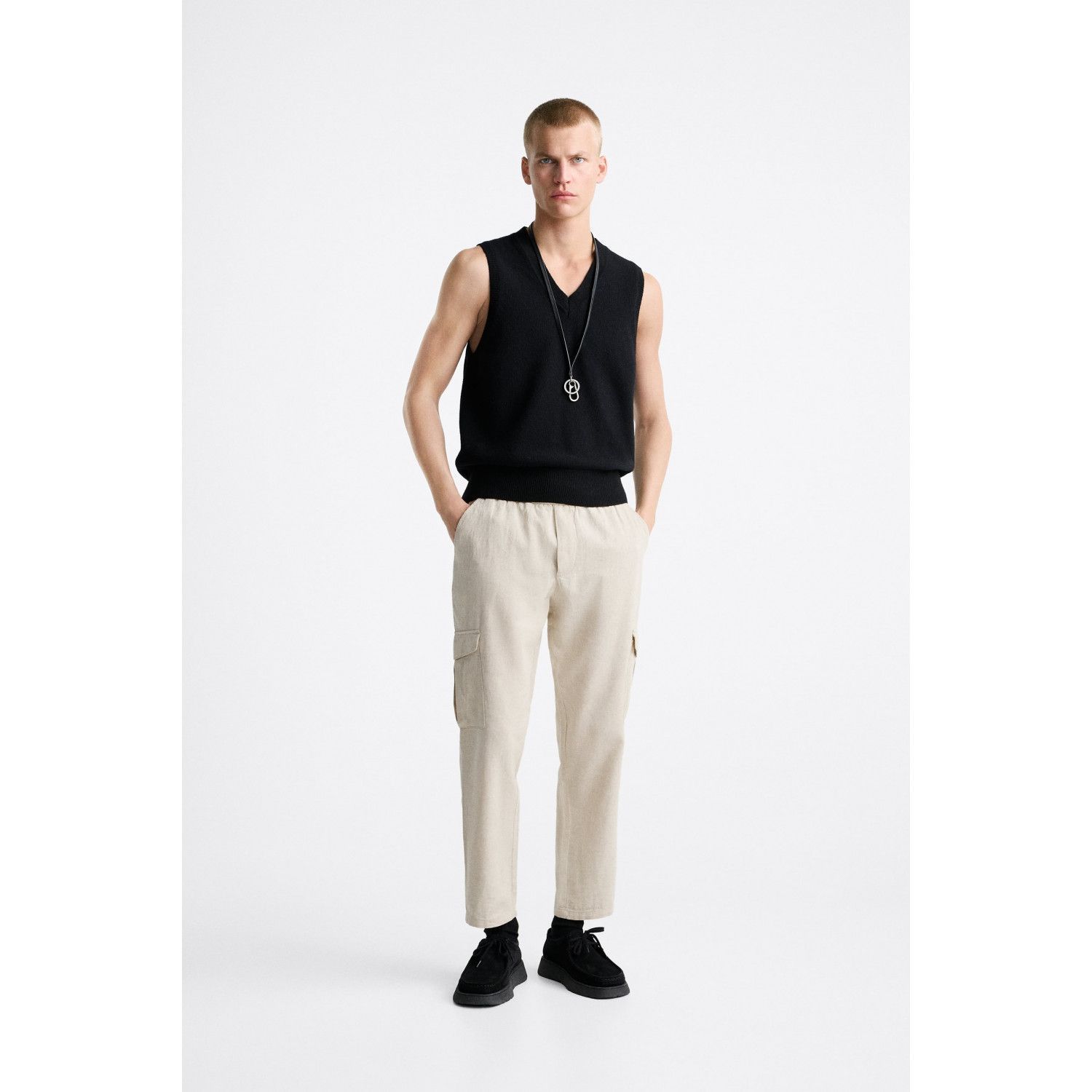 

COTTON - LINEN BLEND CARGO TROUSERS