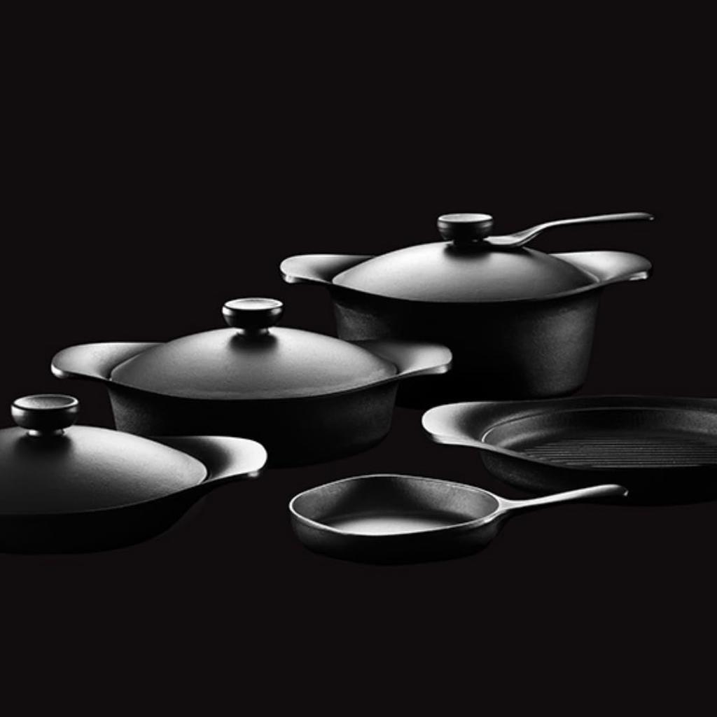 Sori Yanagi 16cm Nanbu Iron Mini Pan with Stainless Steel Made In Induction Simple Design for Dining Lid, Japan, Compatible,