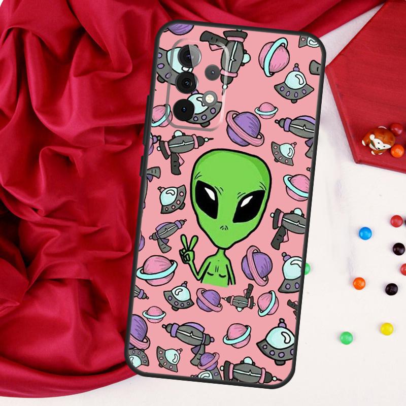 Aesthetics Cute Cartoon Alien For Samsung Galaxy A15 A55 A53 A33 A35 A22 A32 A52 A54 A34 A14 A56 A36 A26 A16 A05 A06 Case