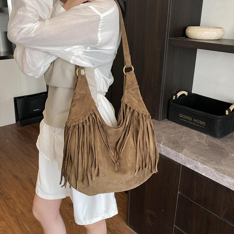 Vintage Suede Design Handbag For Women’s Large Capacity Luxurious Tassel Decorati Crossbody Bags Fashi Casual Shopper Totes
