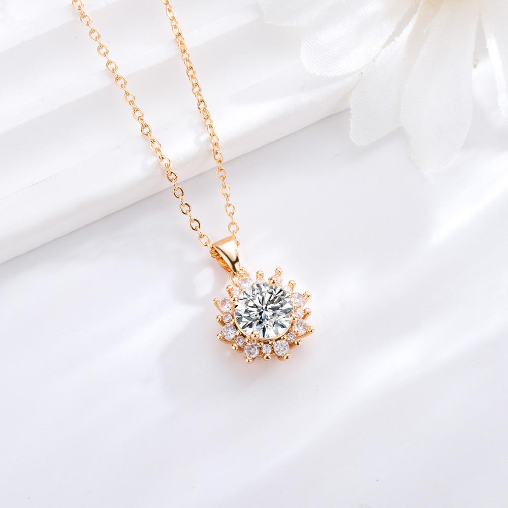 New Seiko Full Diamond Sunflower Necklace, Light Luxury Ins Wind Collarbone Chain