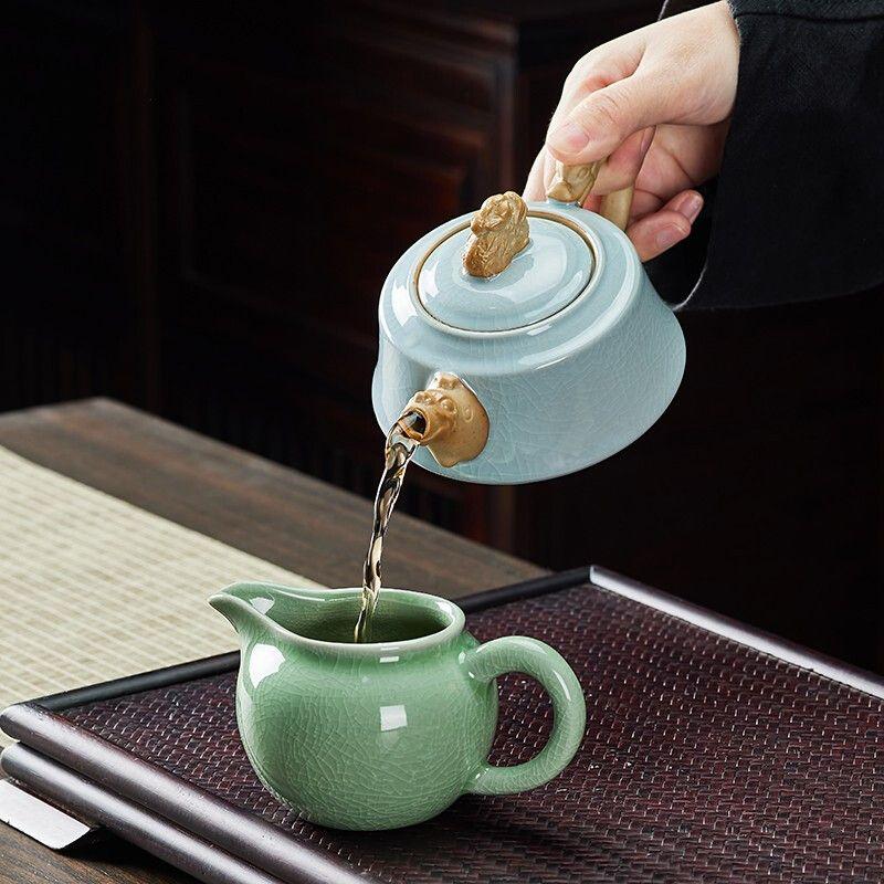 Ked Glaze of Teapot Clay Pot Tea Set and Ge Kiln Teeware Teware Yixing Clay Kettle Coffeeware Teaware Gaiwan Teapots Samovar