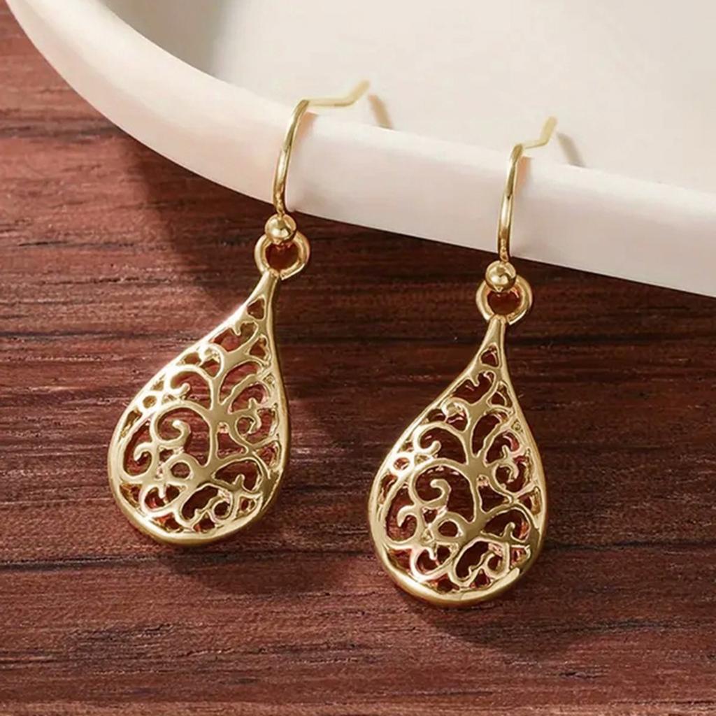 Vintage Filigree Teardrop Drop Earrings for Women Elegant Hollow Carved Earrings for Daily and Party Wear