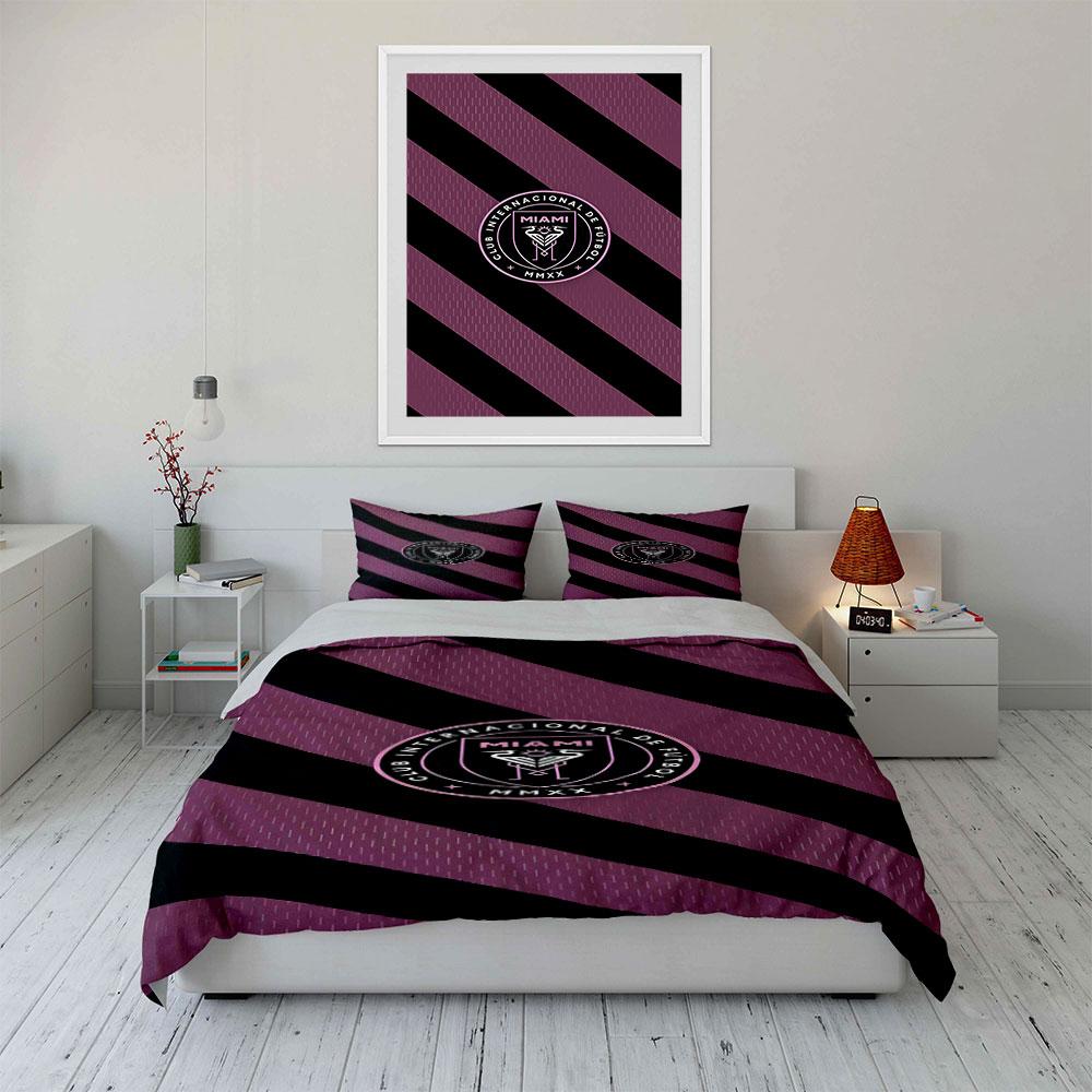 Diagonal stripes and emblem. Bedding sets Duvet cover sets Duvet covers Pillowcases(1*Duvet Cover 2*Pillowcases without duvet insert)