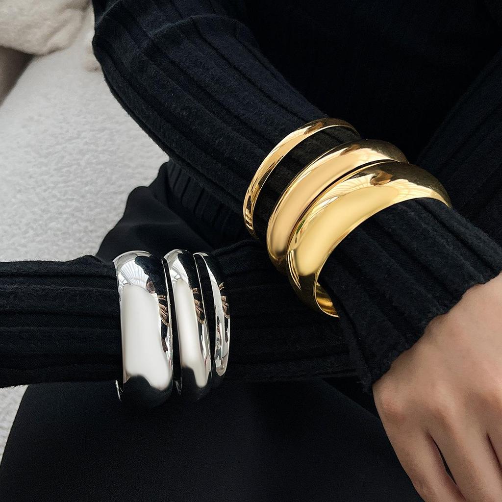 Retro European & American Snakeskin Texture Bangle Set