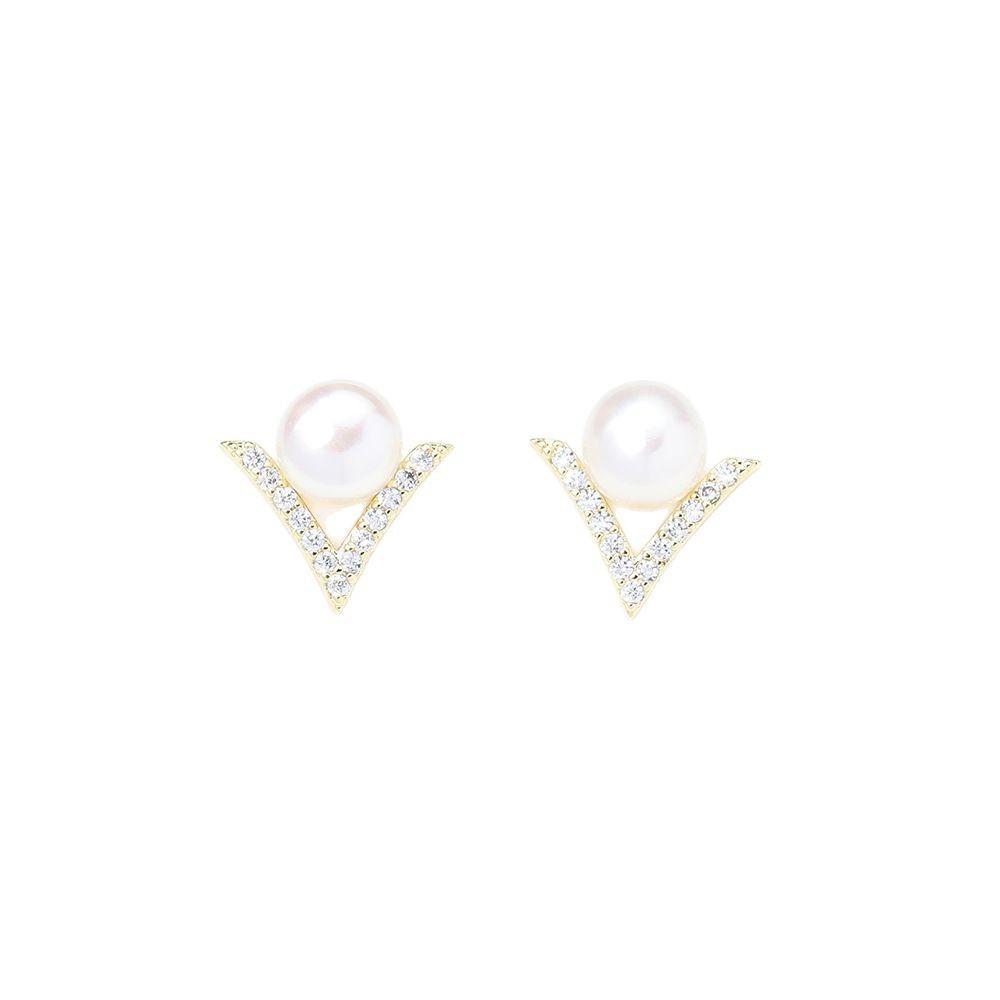 Classic Versatile Stone-inlaid Gold-plated V-shaped Earrings, Natural Freshwater Pearl Studs, 925 Silver Needle Earrings, Female Stars of the Same Sty