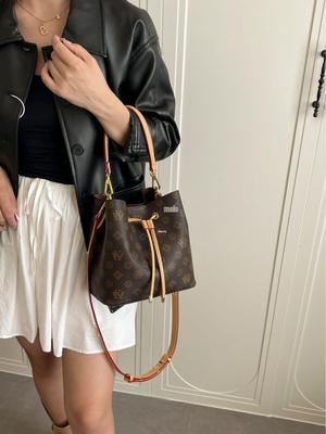 Vintage Floral Bucket Bag with Drawstring - Retro European/American Design, Handbag/Shoulder/Crossbody Options