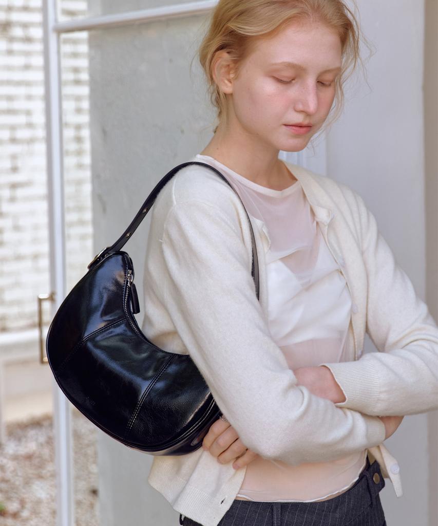Ovhee Meli Hobo Bag_Black