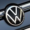 For VOLKSWAGEN VW New Replace Car Front Radiator Grille Emblem For Volkswagen VW Golf 7 MK7 2014-2017 Car Modification Logo