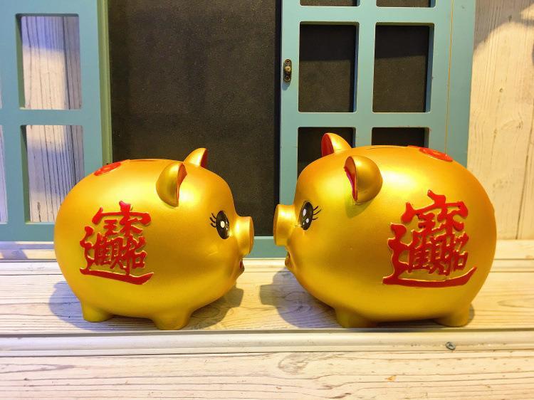 Large Maneki-neko Piggy Bank - Durable Coin Savings Jar for Adults and Kids
