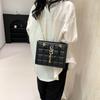 Checkered Indentation Texture Bag New Trendy and Fashionable Casual One-shoulder Crossbody Bag Fashionable Simple Chain Small Square Bag