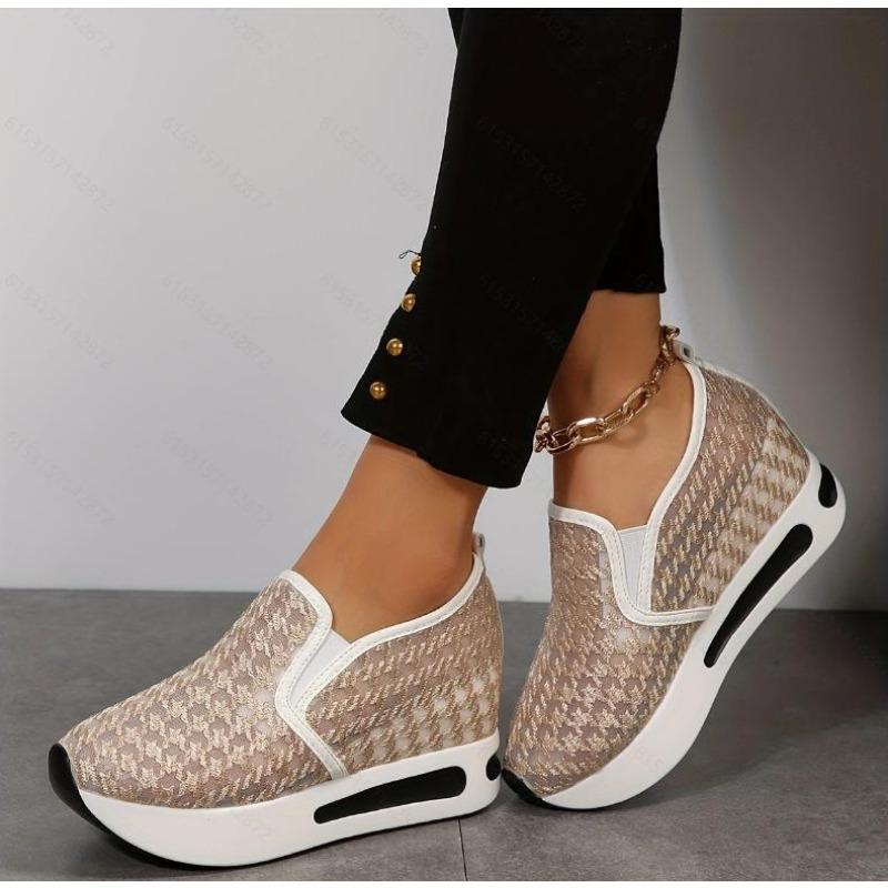 2025 Women's Fashion Flat Bottom Inner Height Increase Mesh Breathable Casual Single Shoes