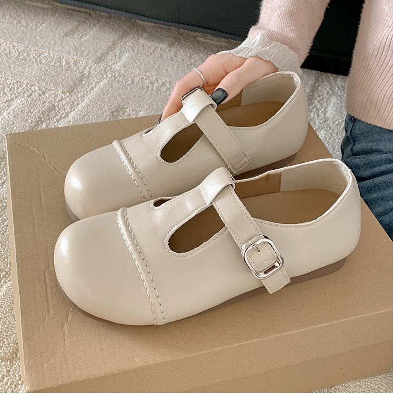 Retro Lightweight Round Head Versatile Flat-soled Single Shoes Women's 2025 New Spring and Autumn with Skirt Soft-soled Mary Jane Small Leather Shoes