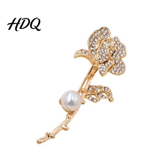Elegant Rose Pin Faux Pearl Rhinestone Brooch Retro Flower Lapel Clip Sweater Cardigan Coat Suit Scarf Decor Women Jewelry Accessories Jacket