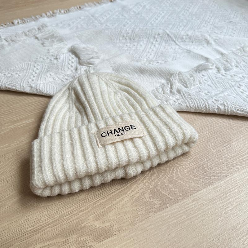 Korean Letter Patch Knitted Woolen Hat Autumn and Winter Warm Curled Edge Woolen Hat Large Head Circumference Loose Knitted Hat