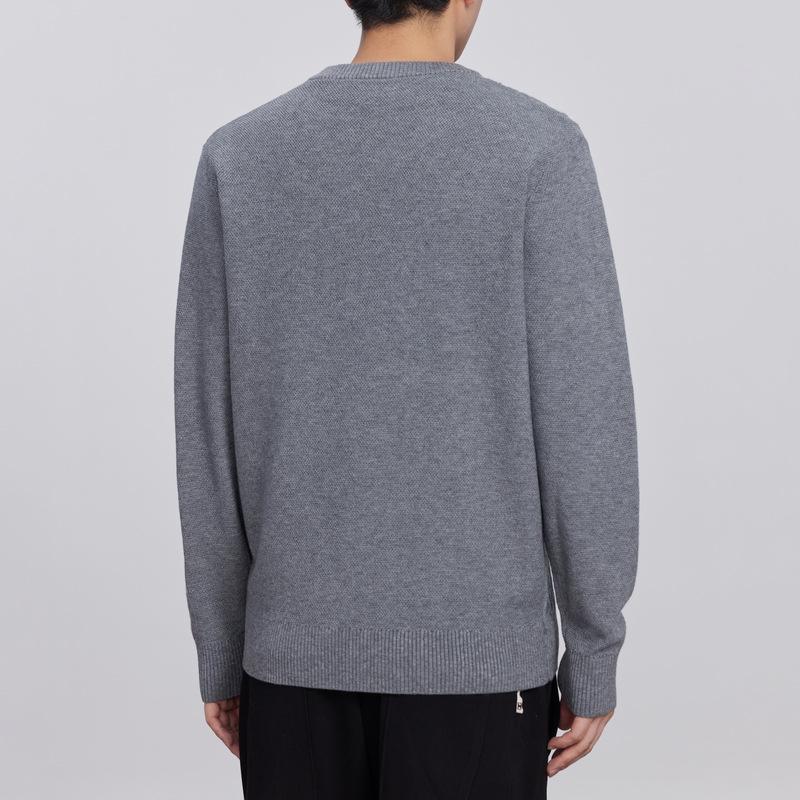 Men's Grey Cable Knit Pullover: 2024 Autumn/Winter, Round Neck, Slightly Loose, Long Sleeve Knitwear.