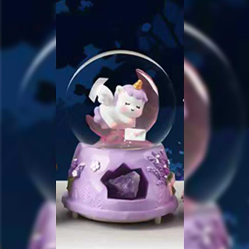 Astronaut Crystal Ball Music Box Ornament - Student Snow Globe Birthday Gift