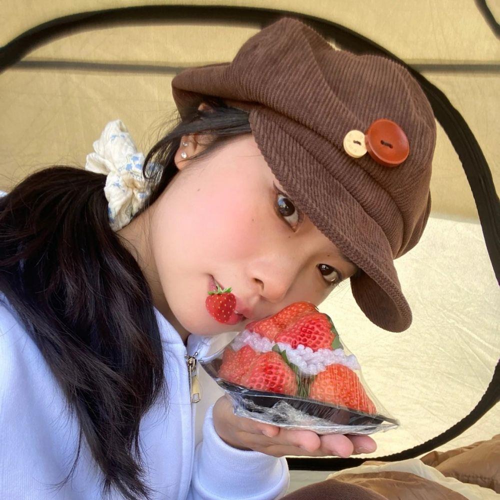 Double Button Corduroy Beret Newspaper Hat For Women Girls Autumn Winter Windproof Warm Octagonal Caps Casual Korean Painter Hat