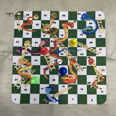 1 Snake Ladder Σκάκι επιτραπέζιο παιχνίδι με 24 εκατοστά σκακιέρα 4 κομμάτια σκακιού 1 ζάρια Παιδιά Ενήλικες Οικογενειακή βραδιά 4 Παίκτες Διαδραστικό κλασικό παιχνίδι στρατηγικής