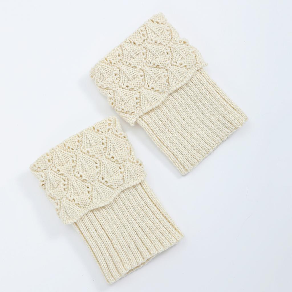 Border Knitted Short Korean Version Winter Women Shoe Covers Foot Covers New Flip Over Scallop Yarn Sock Covers Leg Guards