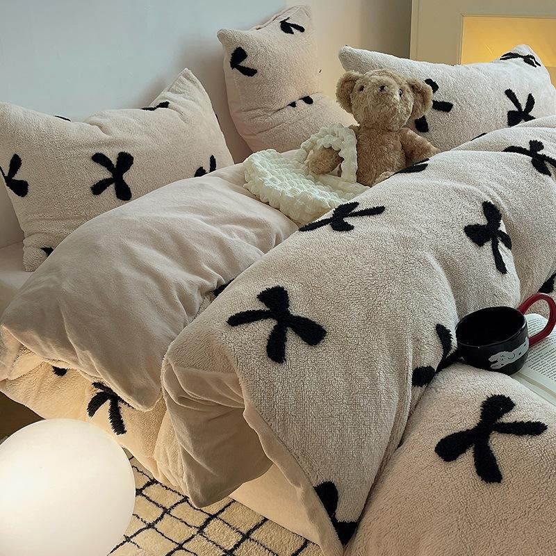 Thickened Milk Fleece Four-Piece Set, Flange Coral Fleece Quilt Cover, Bed Sheet Three-Piece Set