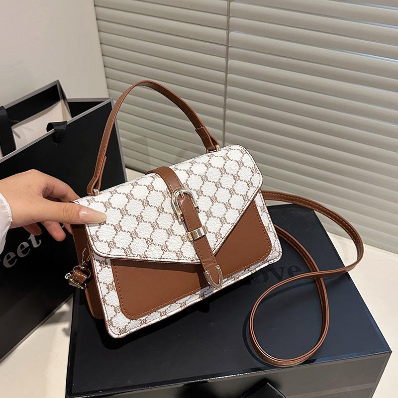 

Retro new fashion casual simple casual belt decoration shoulder crossbody portable women s small square bag