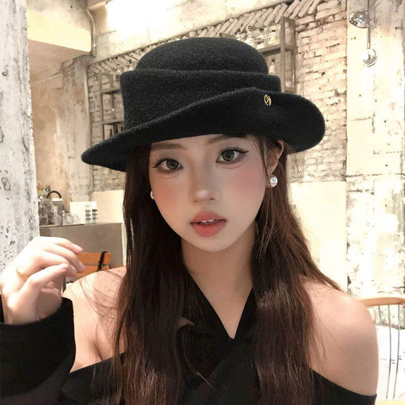 French Hepburn style elegant black top hat female autumn and winter retro face small curling edge tweed hat bucket hat
