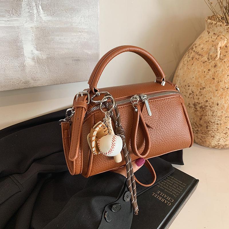 Niche Retro Foreign Style Small Bag Women's Bag 2025 New Versatile Hand Carry Small Square Bag High-end Shoulder Messenger Bag