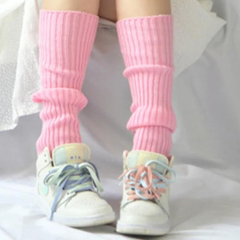 

Яркие цвета, милые гетры для девочек, новые корейские вязаные чехлы для ног, женские однотонные осенне-зимние стильные эластичные длинные носки-трубки one size розовый