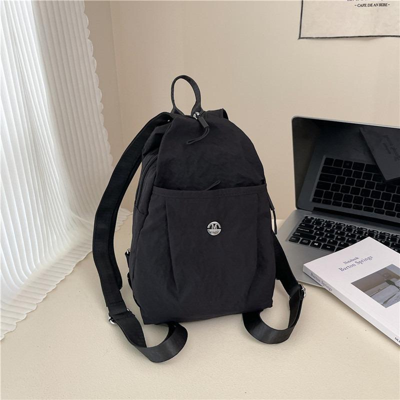 

Модная спортивная нагрудная сумка Универсальный женский рюкзак Новая сумка Женская нейлоновая сумка для волос чёрный