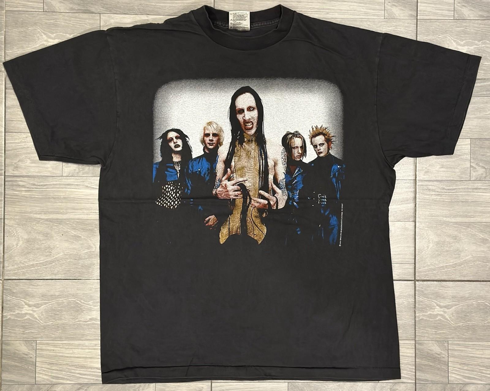 MARILYN MANSON vintage 2000 GUNS, GOD AND GOVERNMENT t shirt HOLY WOOD Unisex T-Shirt S