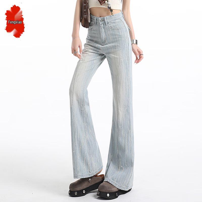

Women s Light Wash High-Waist Flared Jeans M
