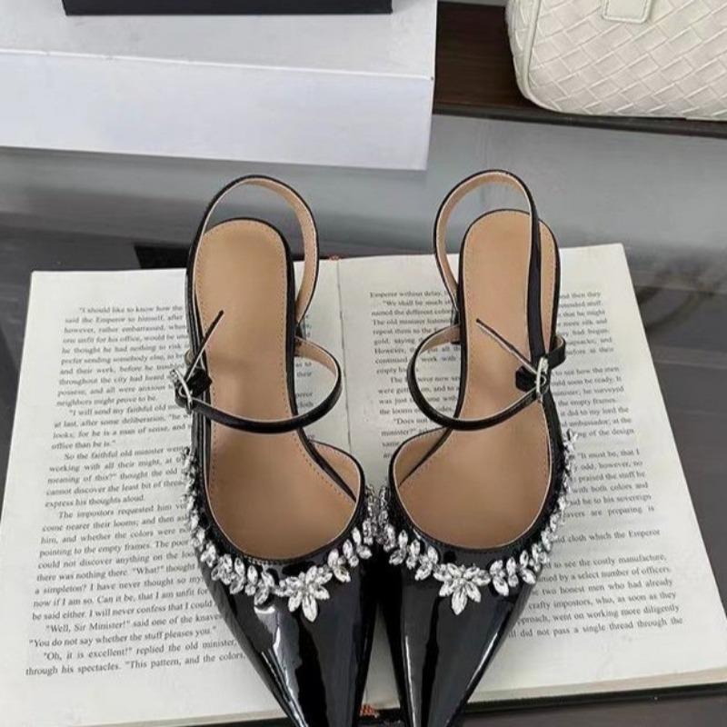 Fashionable Baotou Square Heel Sandals Summer New Pointed Crystal Buckle Line with Soft Sole Non-slip Mid-heel Shoes