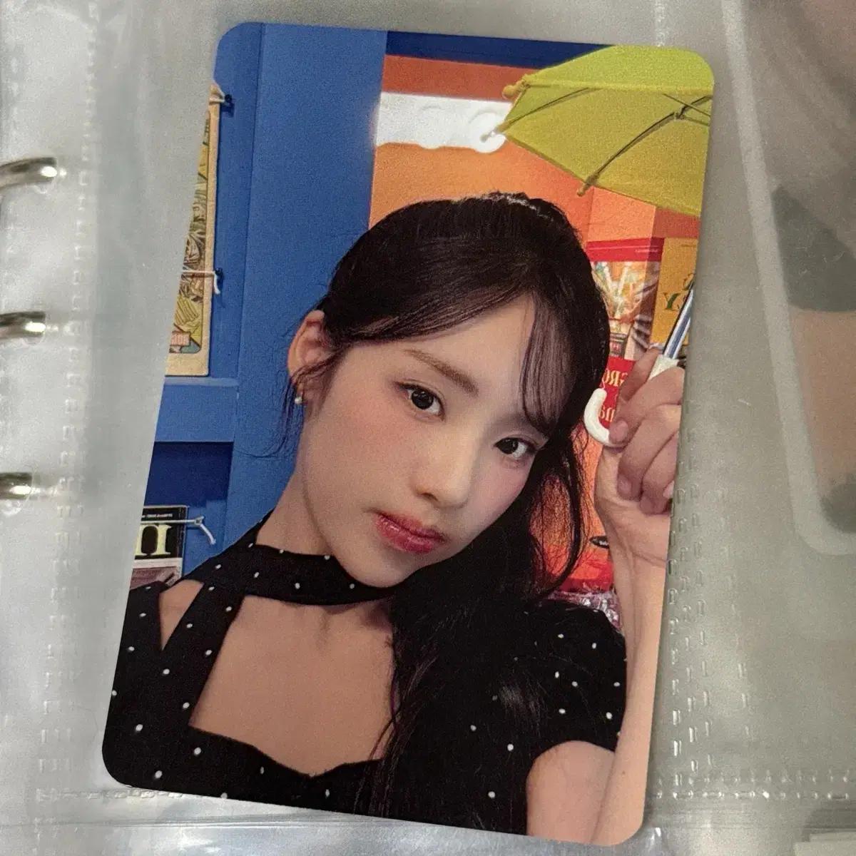 

Fromis9 Ji-won Makestar Umbrella Unreleased Photocard Sell