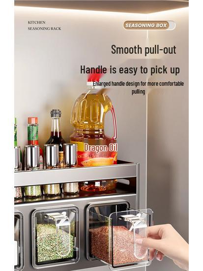 Raft de depozitare pentru bucătărie montat pe perete cu borcane pentru condimente